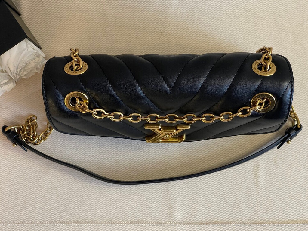 100 Original Louis Vuitton New Wave Chain bag M58552